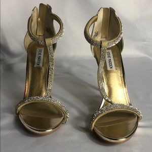 9.5 Steve madden gold sandals with rhinestones